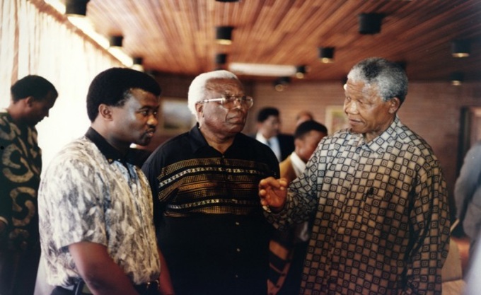 Bantu Holomisa past picture 1